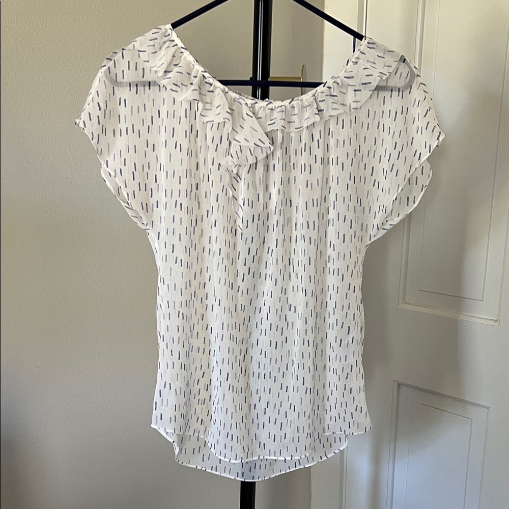 Banana Republic White Ruffle Neck Short Sleeve Blouse, XS